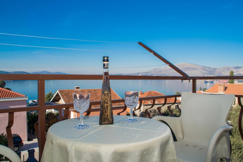 Apartmani Gaube Трогир Экстерьер фото