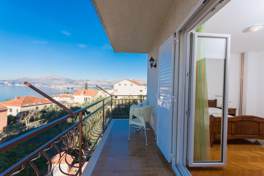 Apartmani Gaube Трогир Экстерьер фото